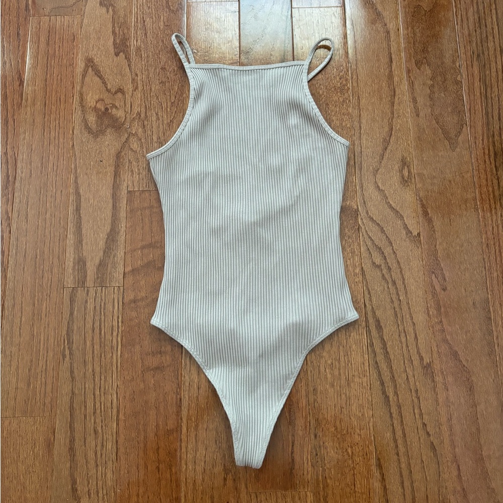Wilfred aritzia beige ribbed spaghetti strap body suit